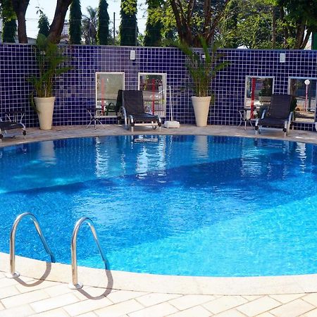 Hotel Golden Park Uberaba By Nacional Inn Exterior foto