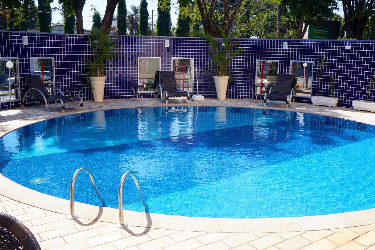 Hotel Golden Park Uberaba By Nacional Inn Exterior foto
