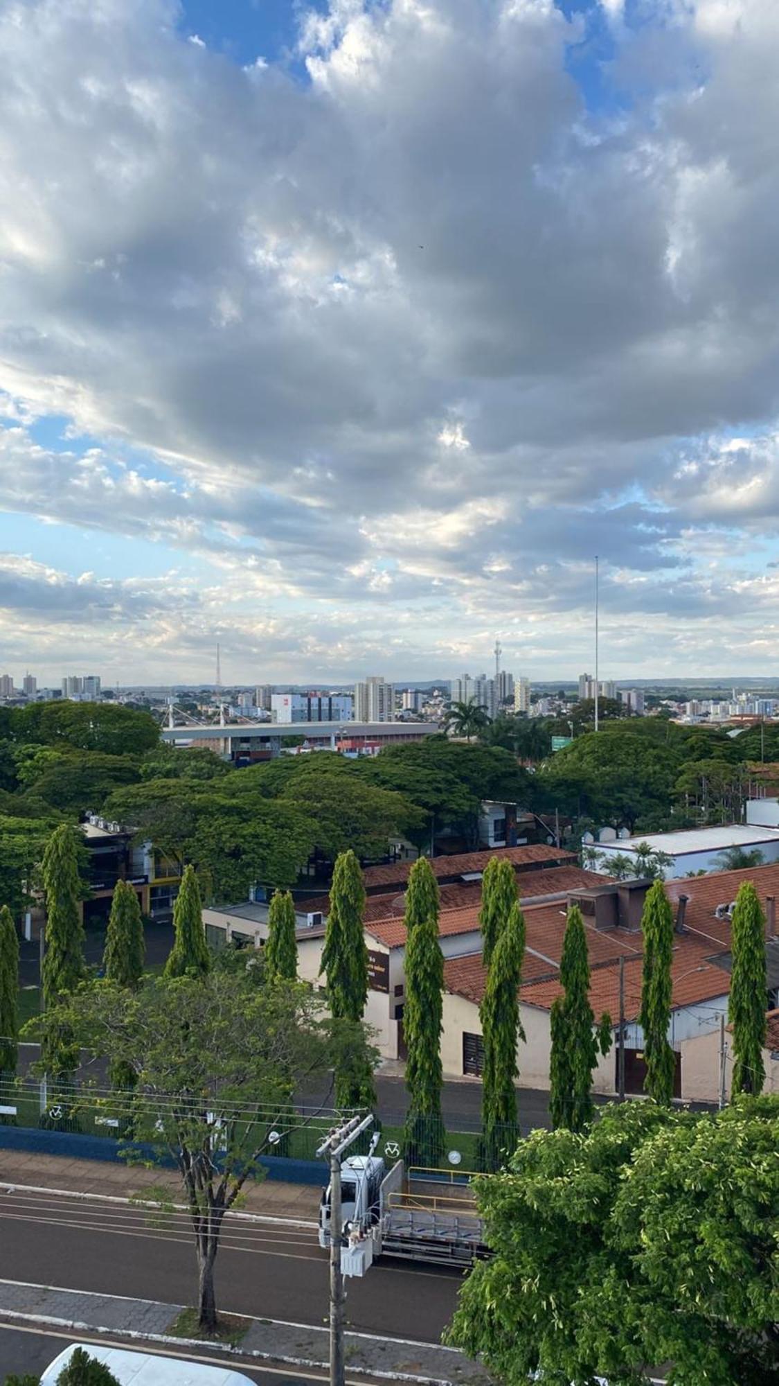Hotel Golden Park Uberaba By Nacional Inn Habitación foto