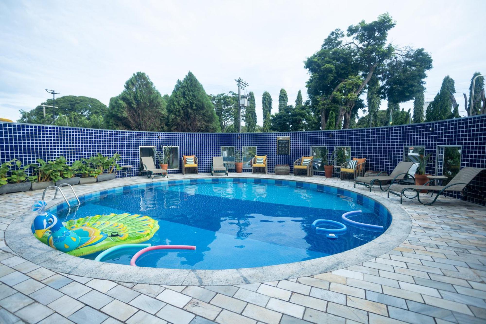 Hotel Golden Park Uberaba By Nacional Inn Exterior foto